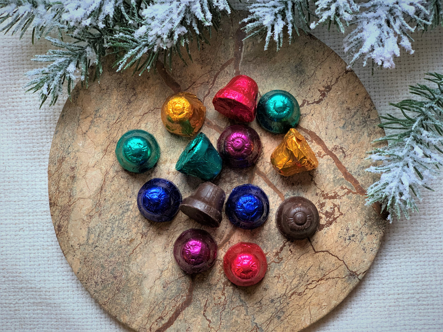 Mini Foil Bells (Milk Chocolate or Dark Chocolate)